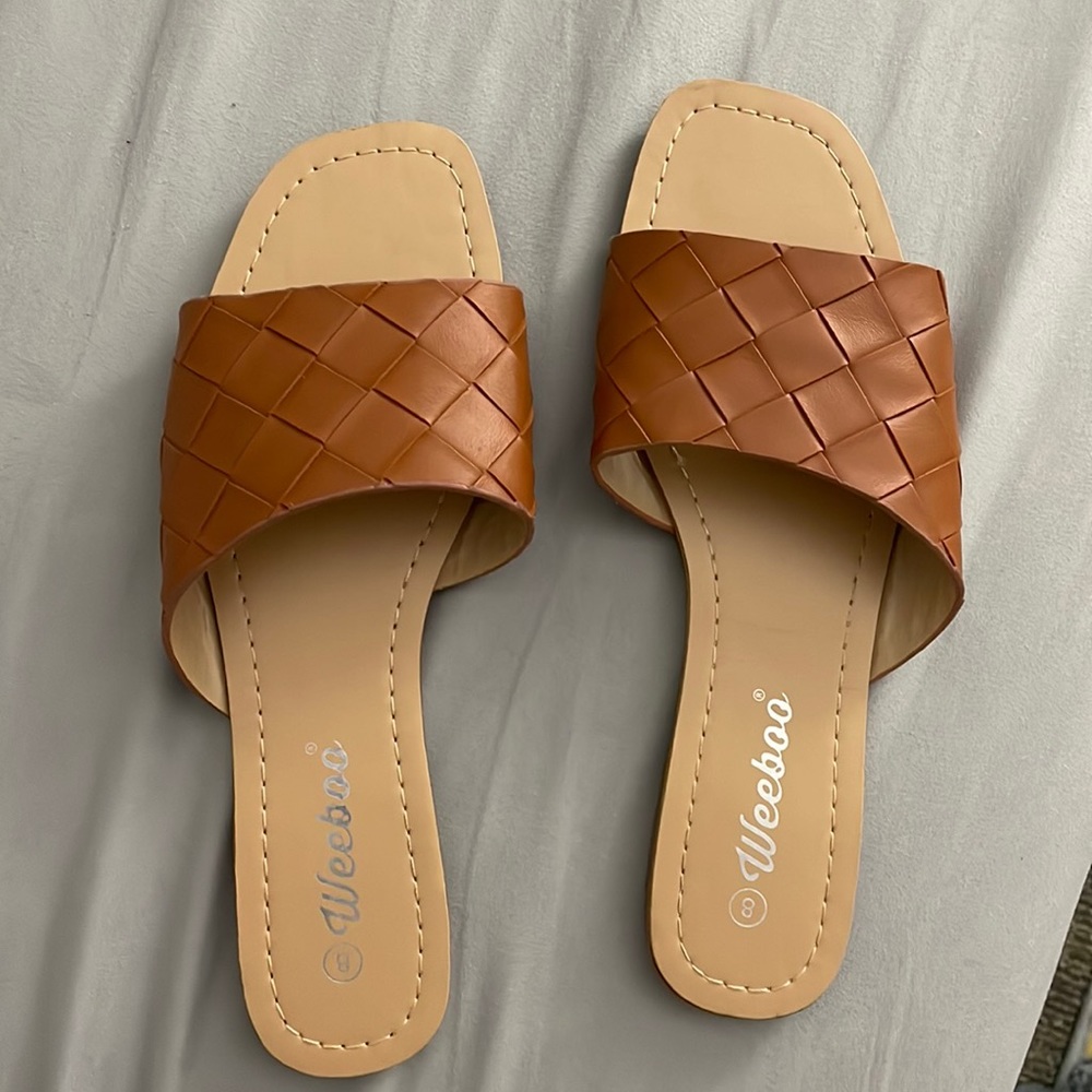 NWOT flats
